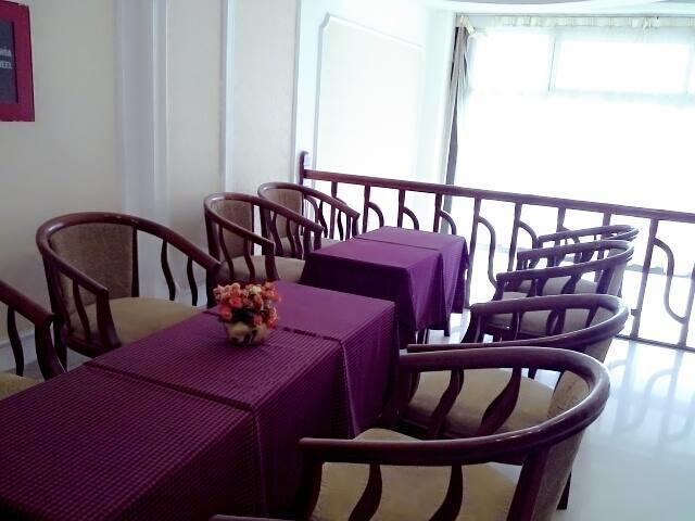 Elly Hotel Ханой Екстериор снимка